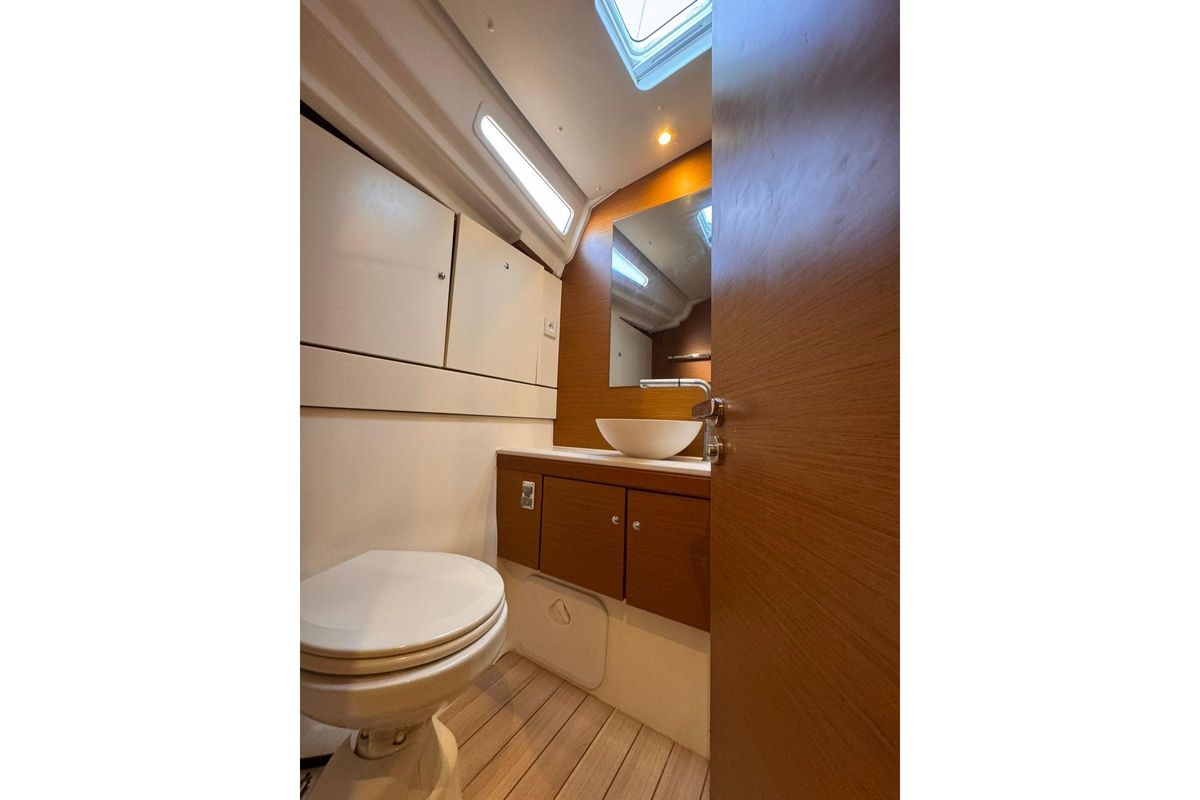 2018 Jeanneau 53 