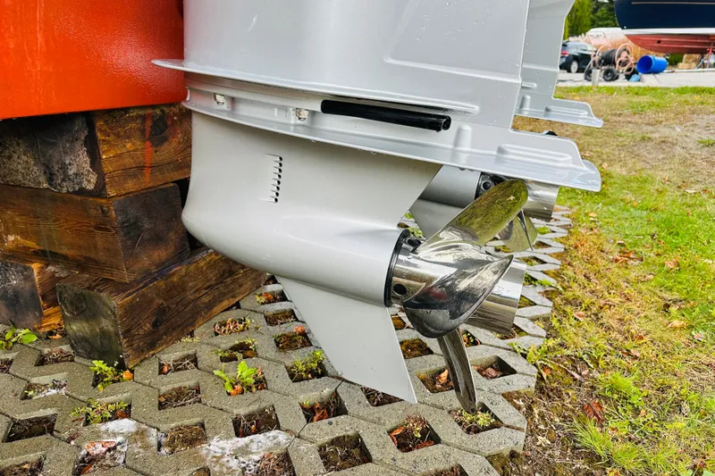 Amanda Yacht Photos Pics 2024 Back Cove 34O boat propeller detail on display outdoors.