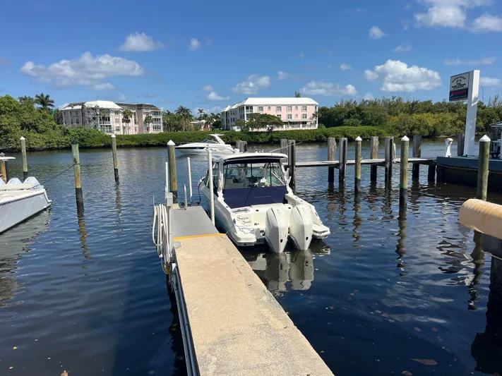 New Listing Yacht Photos Pics 