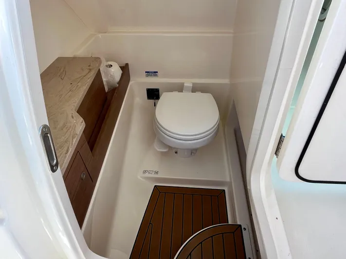 New Listing Yacht Photos Pics 