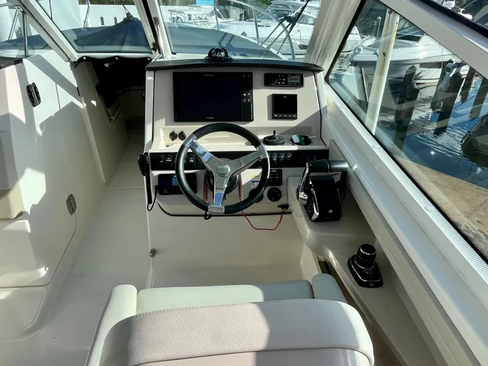 New Listing Yacht Photos Pics 