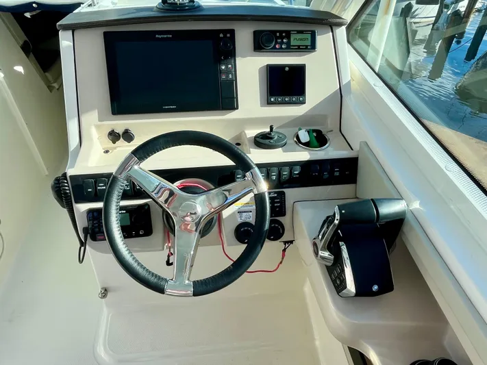 New Listing Yacht Photos Pics 