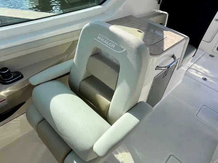 New Listing Yacht Photos Pics 