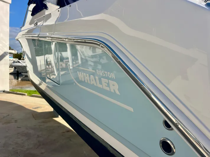 New Listing Yacht Photos Pics 