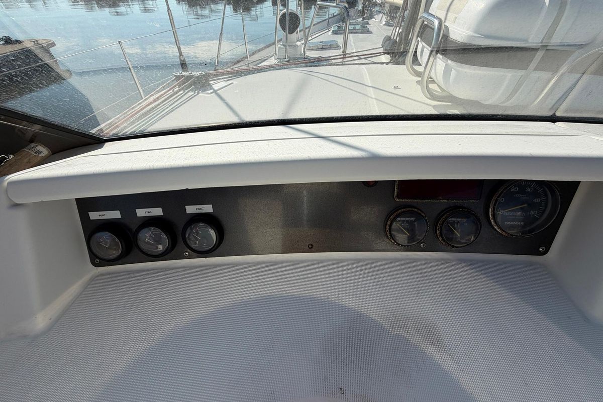 2004 Beneteau 57 