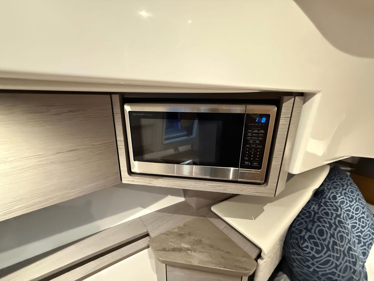 2023 Tiara Yachts 43 