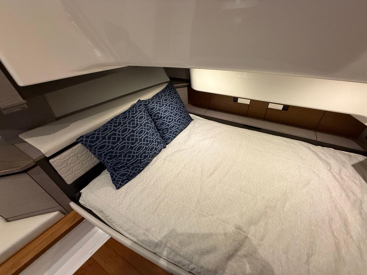 2023 Tiara Yachts 43 