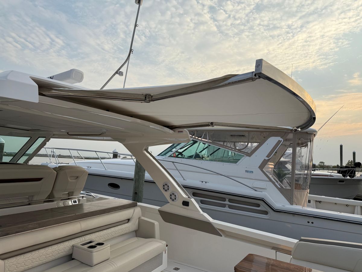 2023 Tiara Yachts 43 