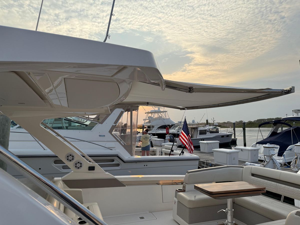 2023 Tiara Yachts 43 