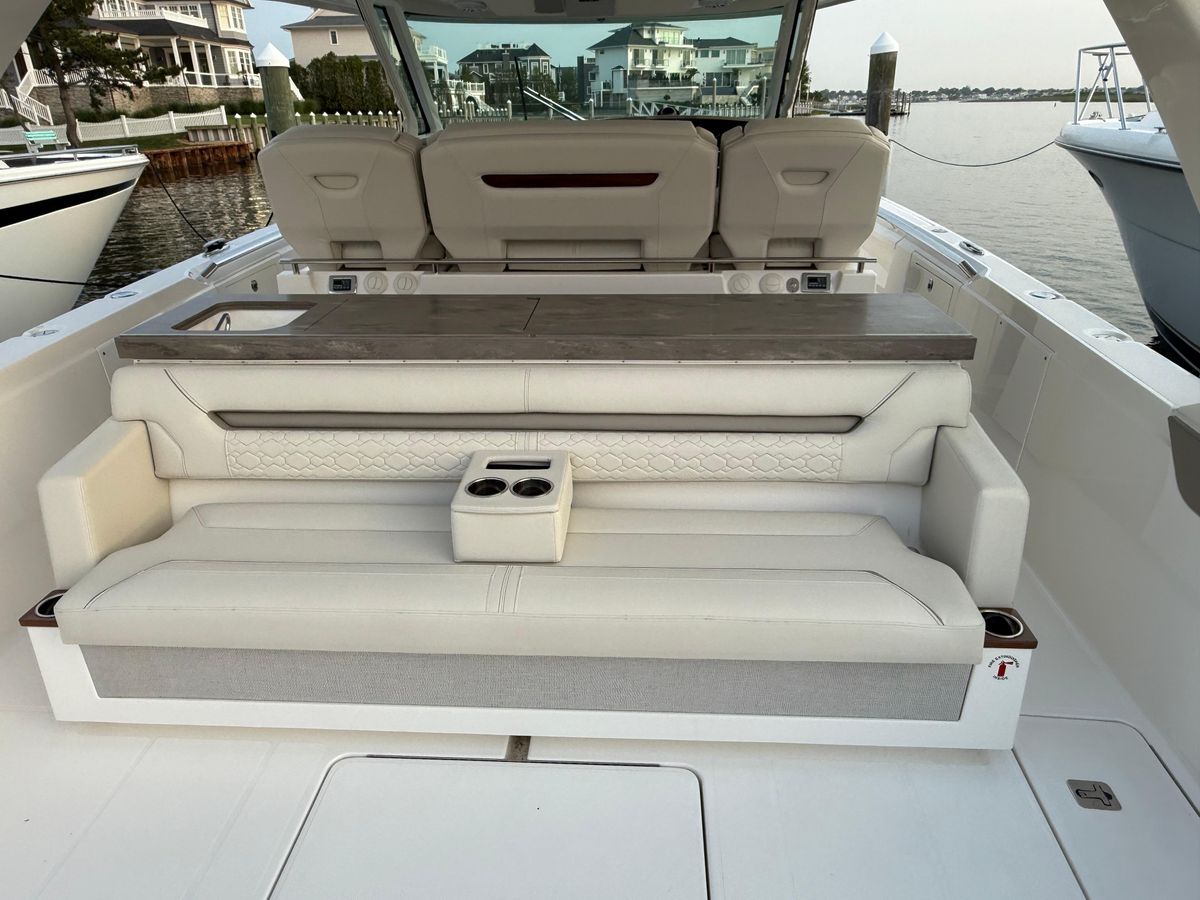 2023 Tiara Yachts 43 