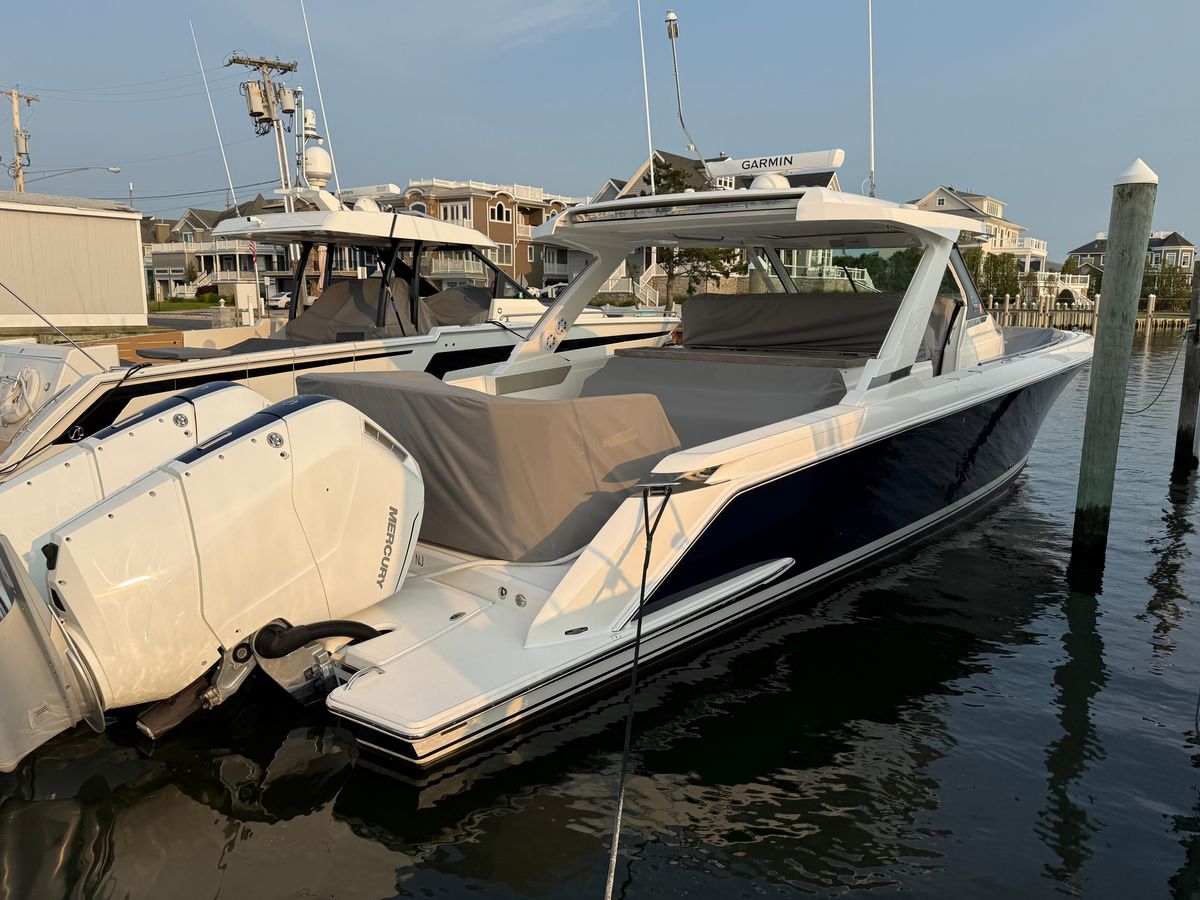 2023 Tiara Yachts 43 