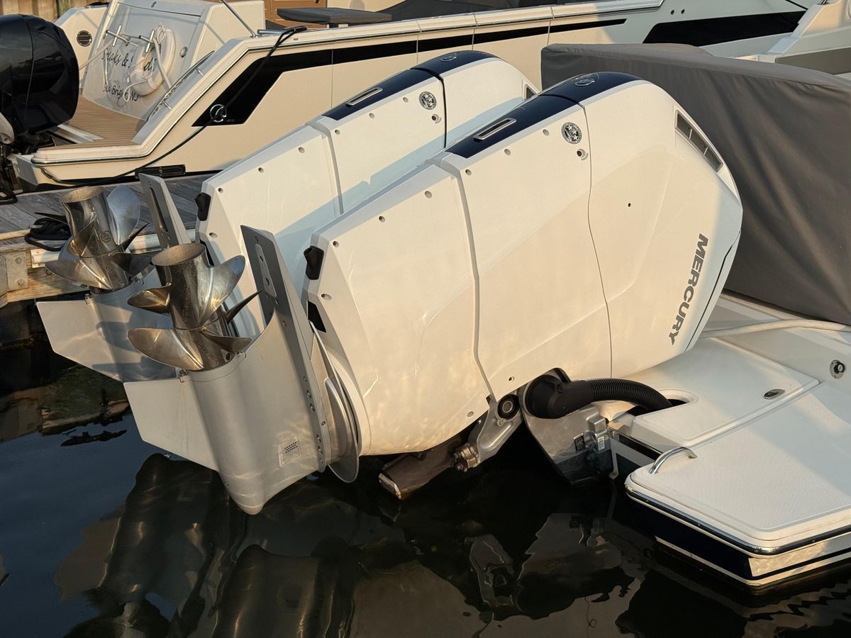 2023 Tiara Yachts 43 