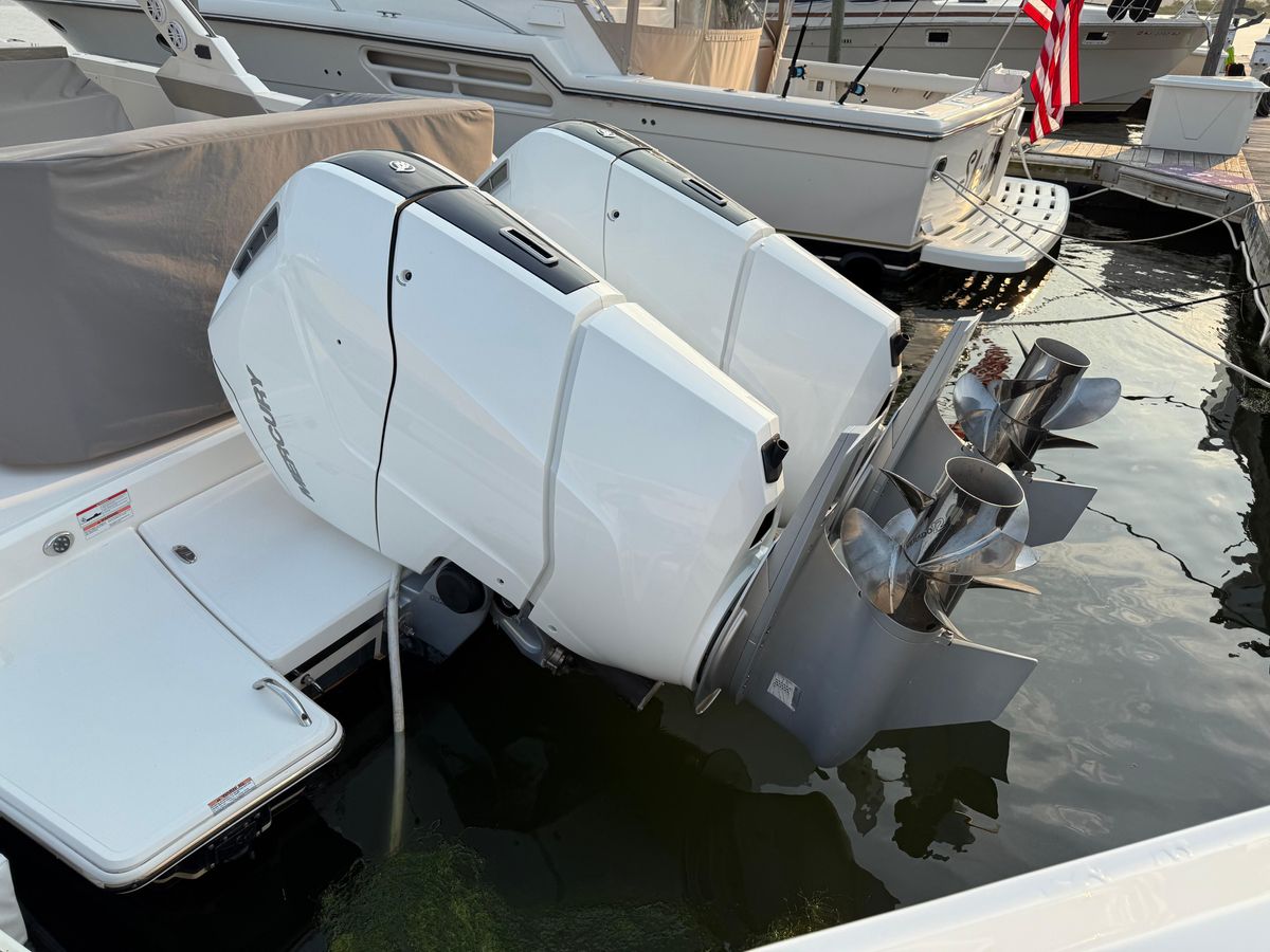 2023 Tiara Yachts 43 