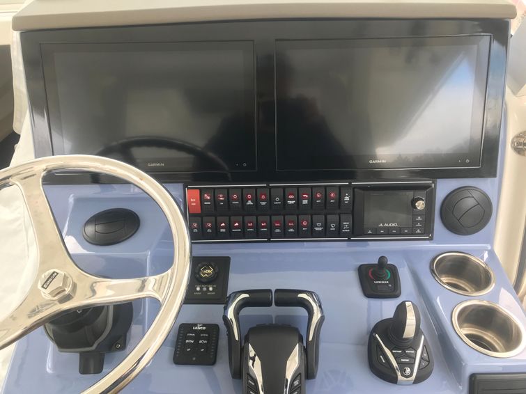 2021-40-5-pursuit-s-378-sport