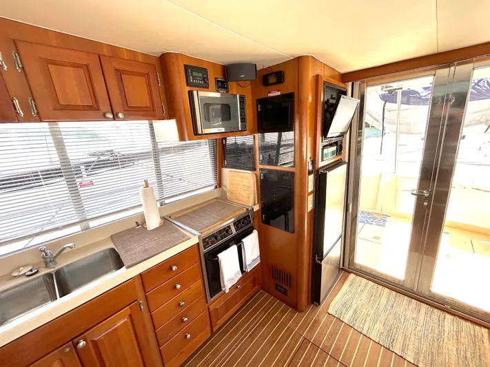 Southern Cross Yacht Photos Pics 