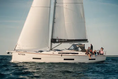 2023 Dufour 530