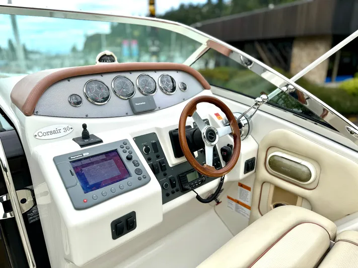 Soleil'd Back Yacht Photos Pics 