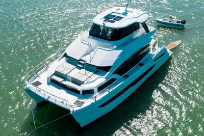 2025 Aquila 54 Yacht