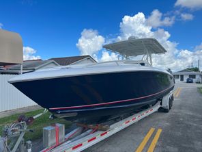 Midnight Express 39 Center Console