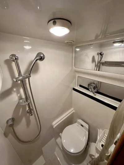 Corsair Yacht Photos Pics Second head