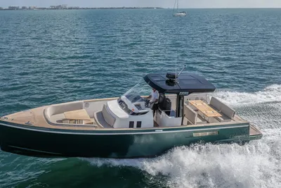 Fjord 38