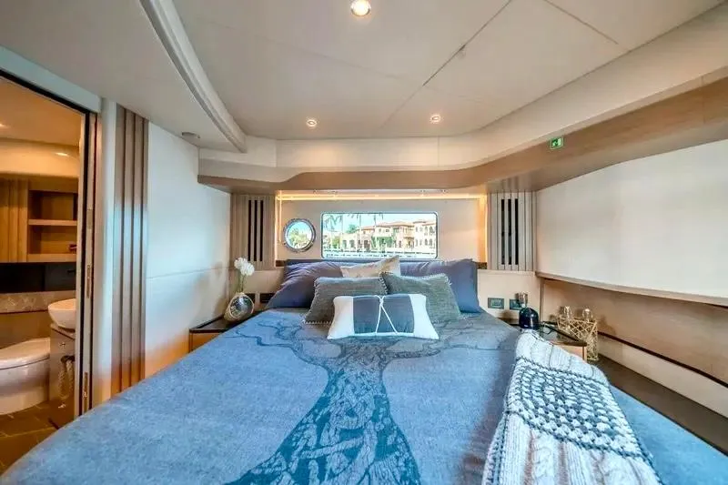 Porto Bene Yacht Photos Pics VIP StateRoom - Forward