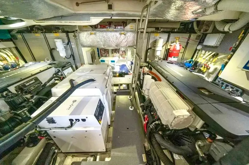 Porto Bene Yacht Photos Pics Engine Room - Looking Forward