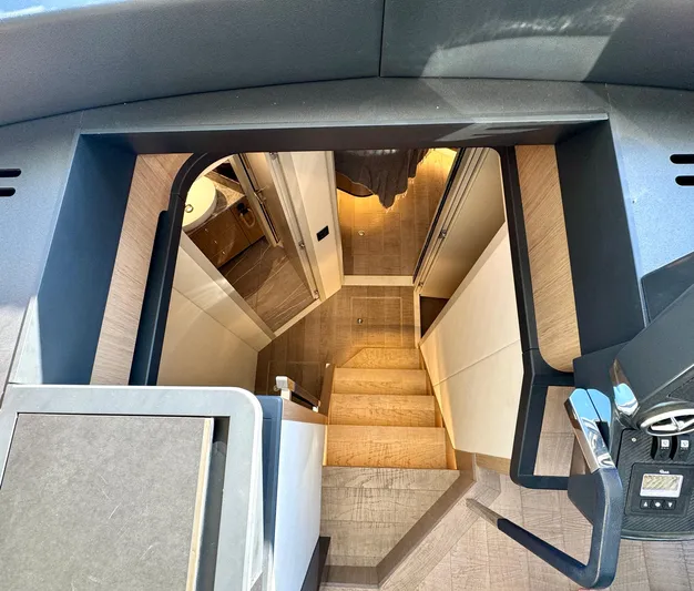 Porto Bene Yacht Photos Pics Companionway - Stairs