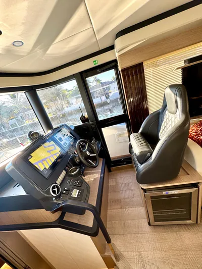 Porto Bene Yacht Photos Pics Main Helm / Navigation Station