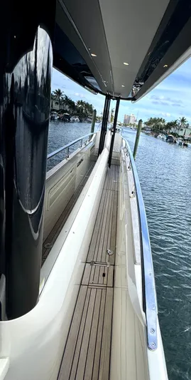 Porto Bene Yacht Photos Pics 