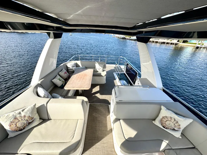 Porto Bene Yacht Photos Pics 