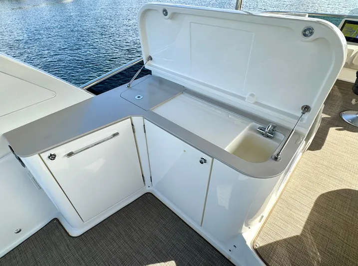 Porto Bene Yacht Photos Pics 