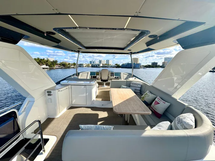 Porto Bene Yacht Photos Pics 