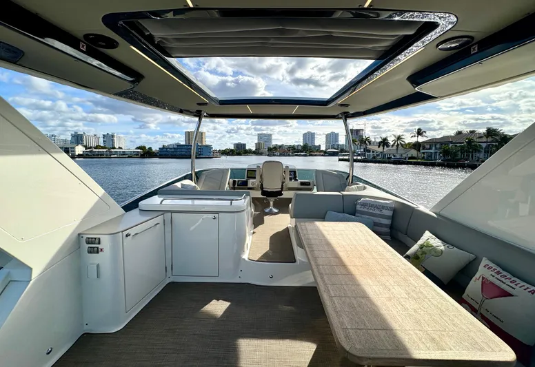 Porto Bene Yacht Photos Pics 