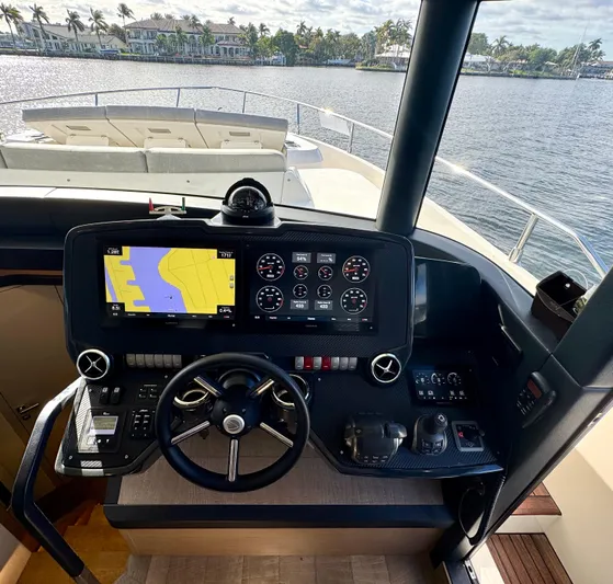 Porto Bene Yacht Photos Pics 