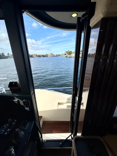 Porto Bene Yacht Photos Pics 