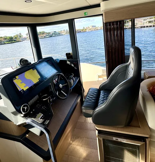 Porto Bene Yacht Photos Pics 