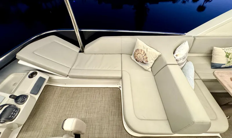 Porto Bene Yacht Photos Pics FlyBridge Forward Port Side Seating