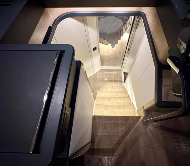 Porto Bene Yacht Photos Pics Companionway