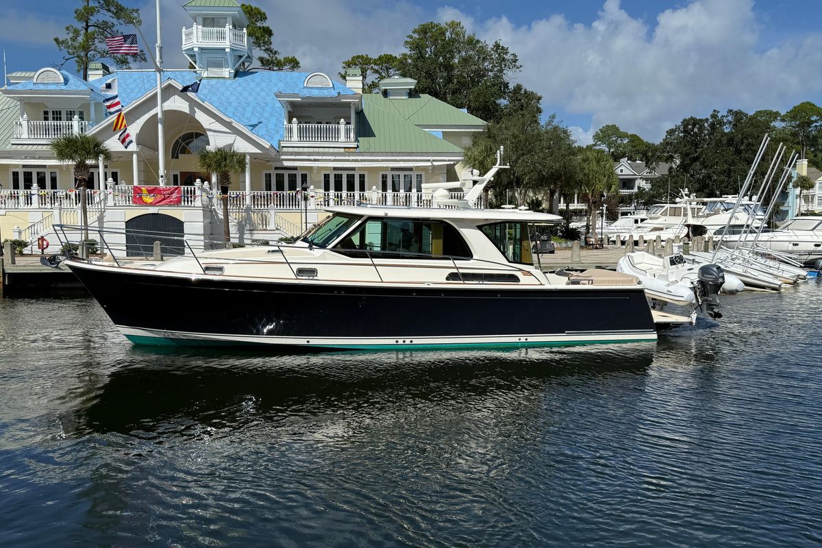 2023 Sabre 43 