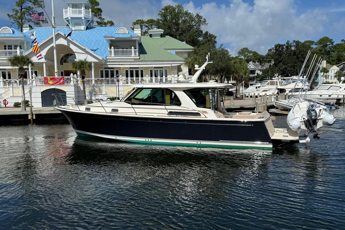 2023 Sabre 43 