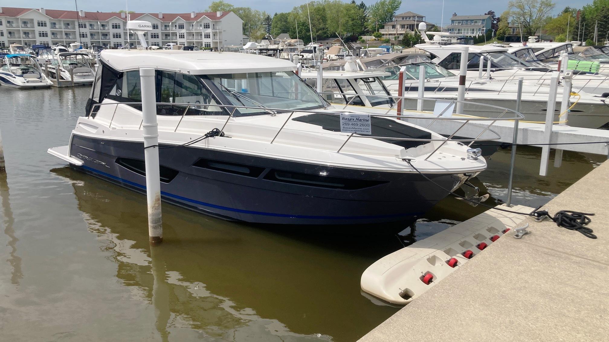 Regal 38 Grande Coupe