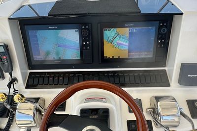 Yacht