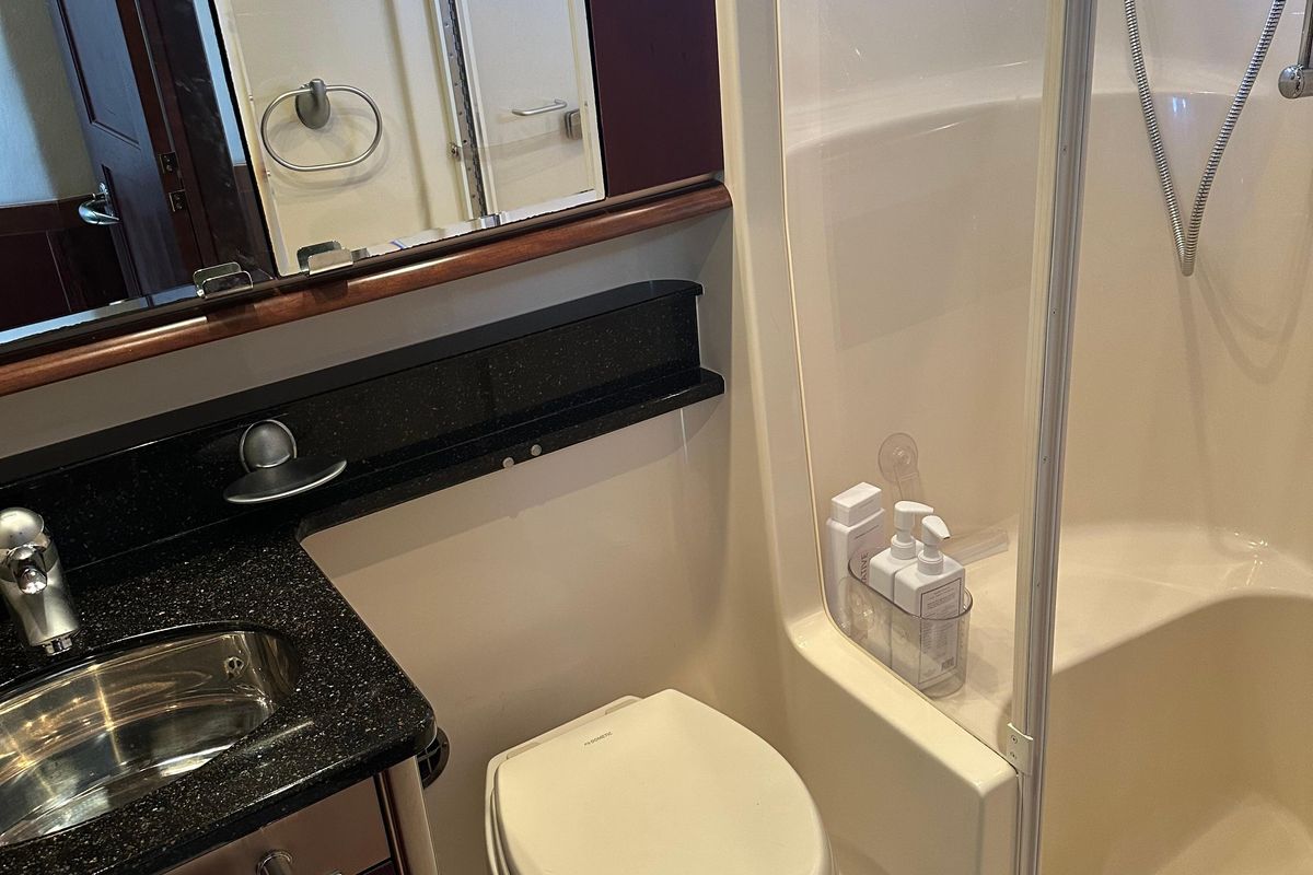 2005 Sea Ray 50 