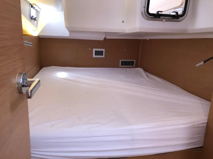 West Wind Yacht Photos Pics 