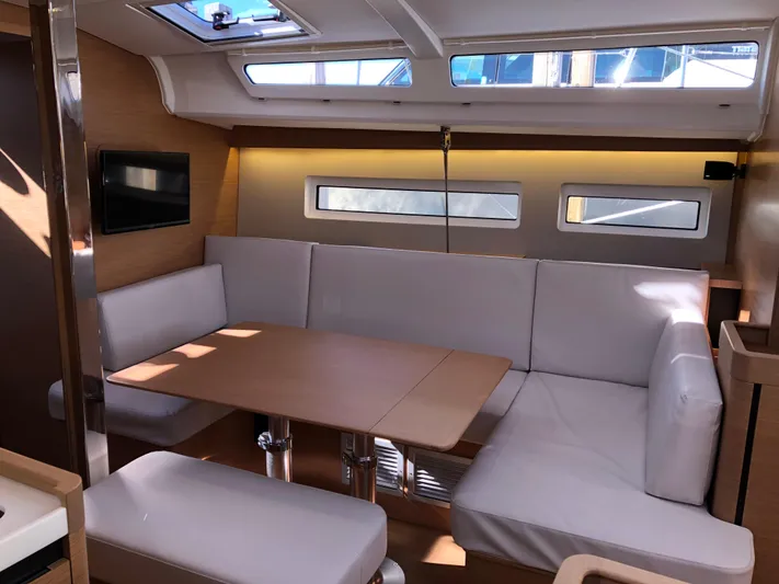 West Wind Yacht Photos Pics 