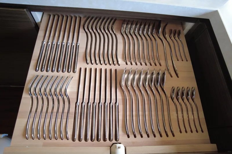 Raven Yacht Photos Pics Organized cutlery drawer on Azimut 54 Fly Bridge yacht, 2014 model.