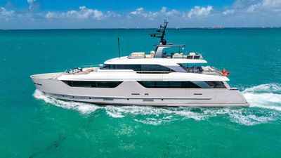 Yacht
