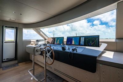 Yacht