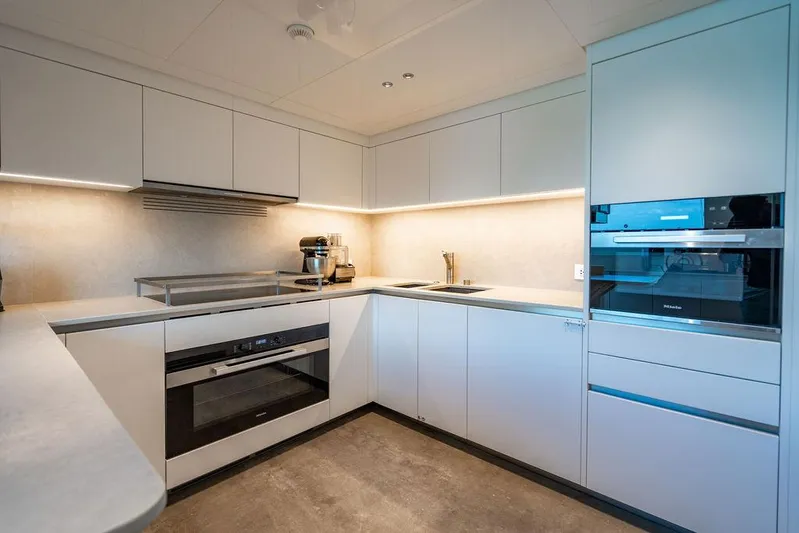 The Wolf Yacht Photos Pics 